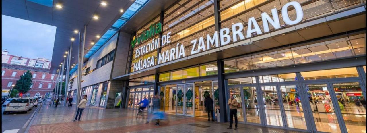 Habitacion Privada Centro Malaga Cerca Tren Maria Zambrano Y Playa Muy Buena Conexion Wifi Kültér fotó