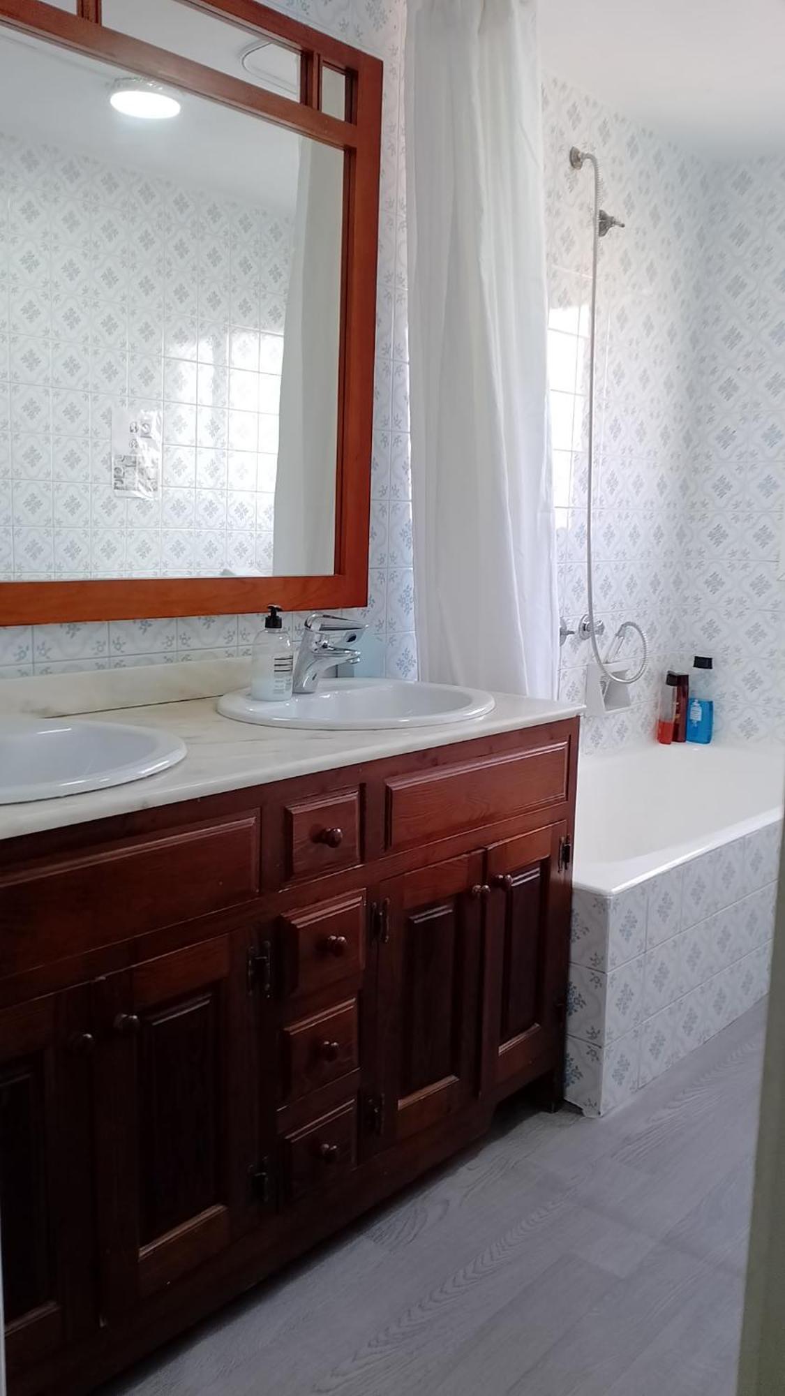 Habitacion Privada Centro Malaga Cerca Tren Maria Zambrano Y Playa Muy Buena Conexion Wifi Szoba fotó