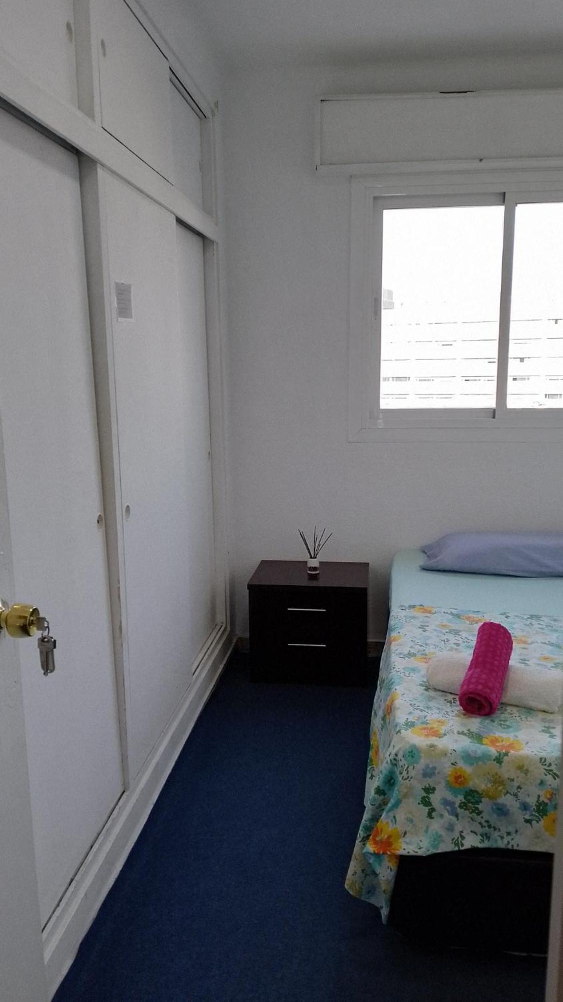 Habitacion Privada Centro Malaga Cerca Tren Maria Zambrano Y Playa Muy Buena Conexion Wifi Kültér fotó