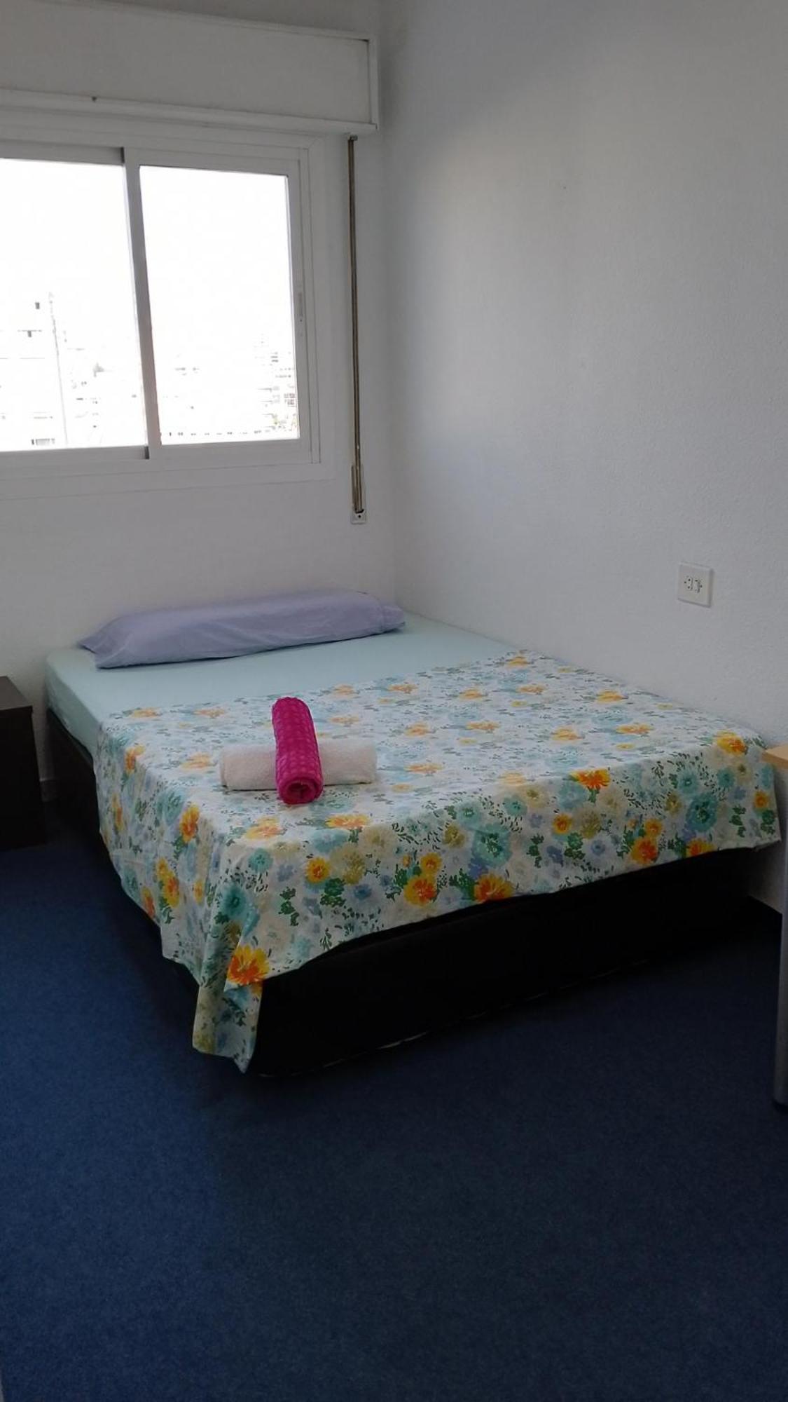 Habitacion Privada Centro Malaga Cerca Tren Maria Zambrano Y Playa Muy Buena Conexion Wifi Kültér fotó