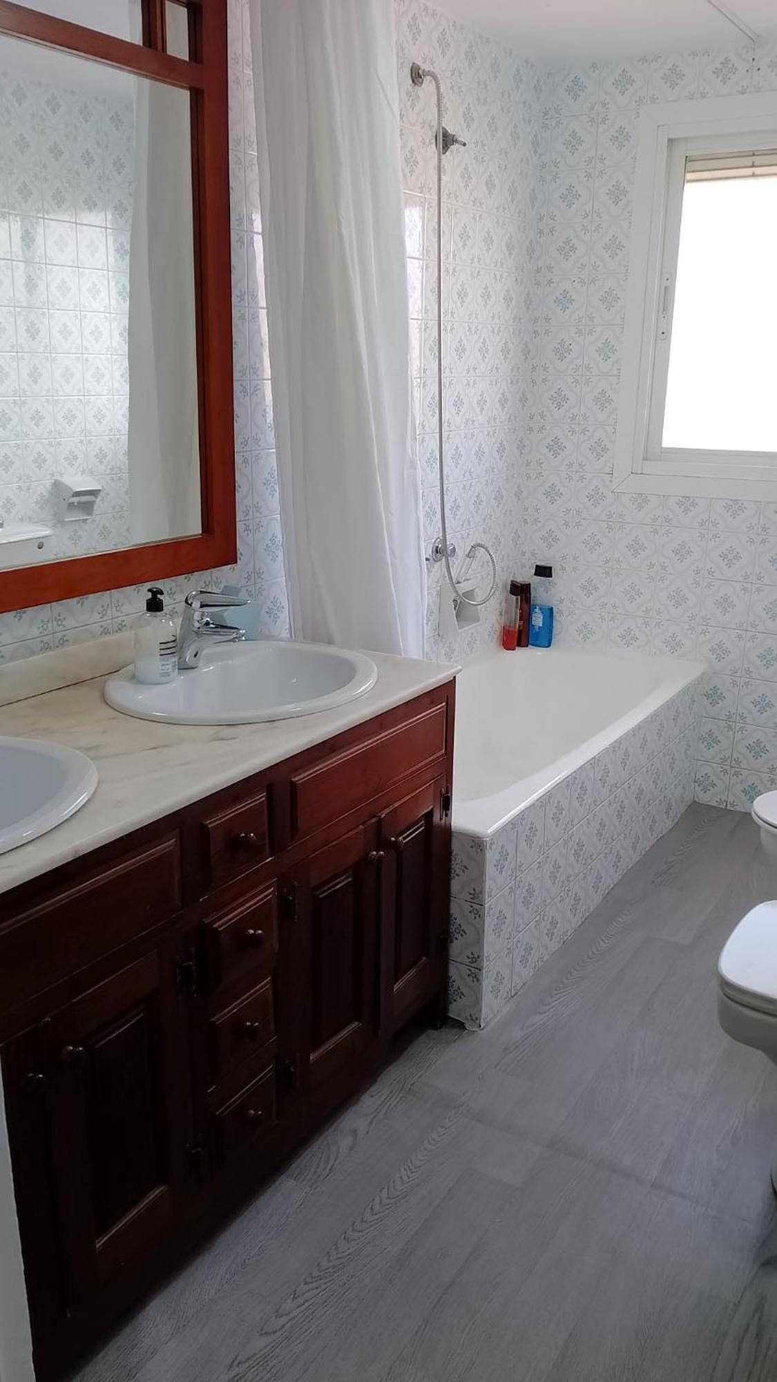 Habitacion Privada Centro Malaga Cerca Tren Maria Zambrano Y Playa Muy Buena Conexion Wifi Kültér fotó