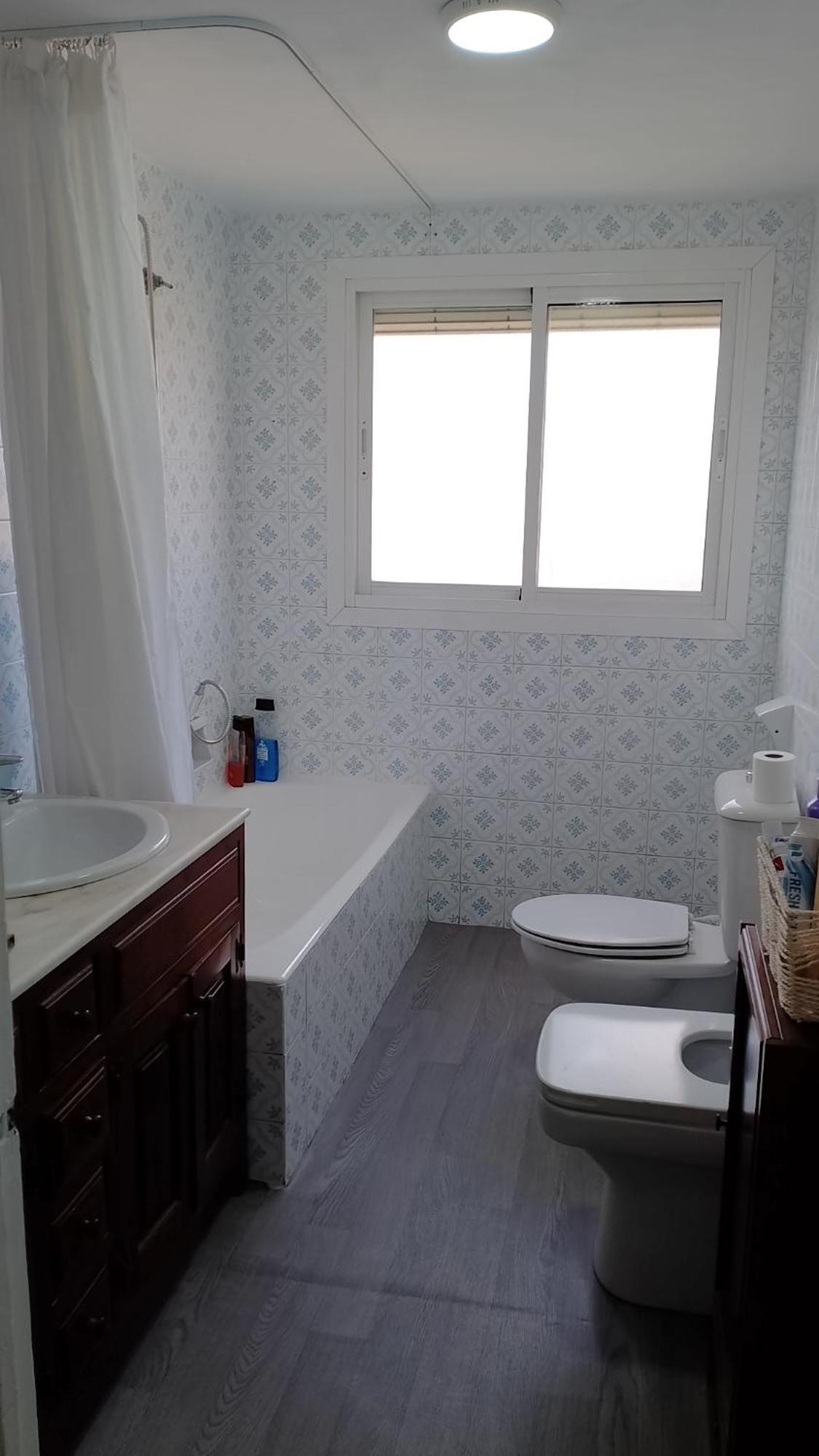 Habitacion Privada Centro Malaga Cerca Tren Maria Zambrano Y Playa Muy Buena Conexion Wifi Kültér fotó